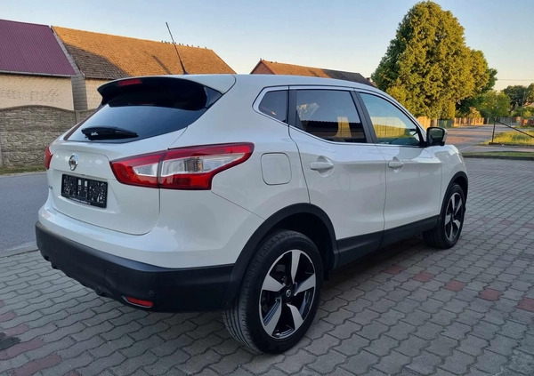 Nissan Qashqai cena 59900 przebieg: 90000, rok produkcji 2016 z Tyczyn małe 92